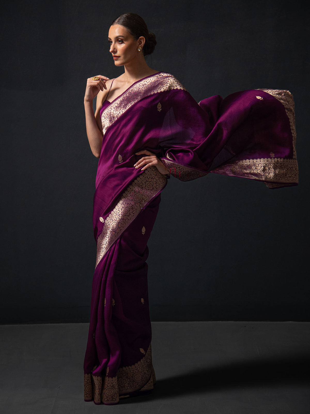 Wine Organza Silk Handloom Banarasi Saree - Sacred Weaves