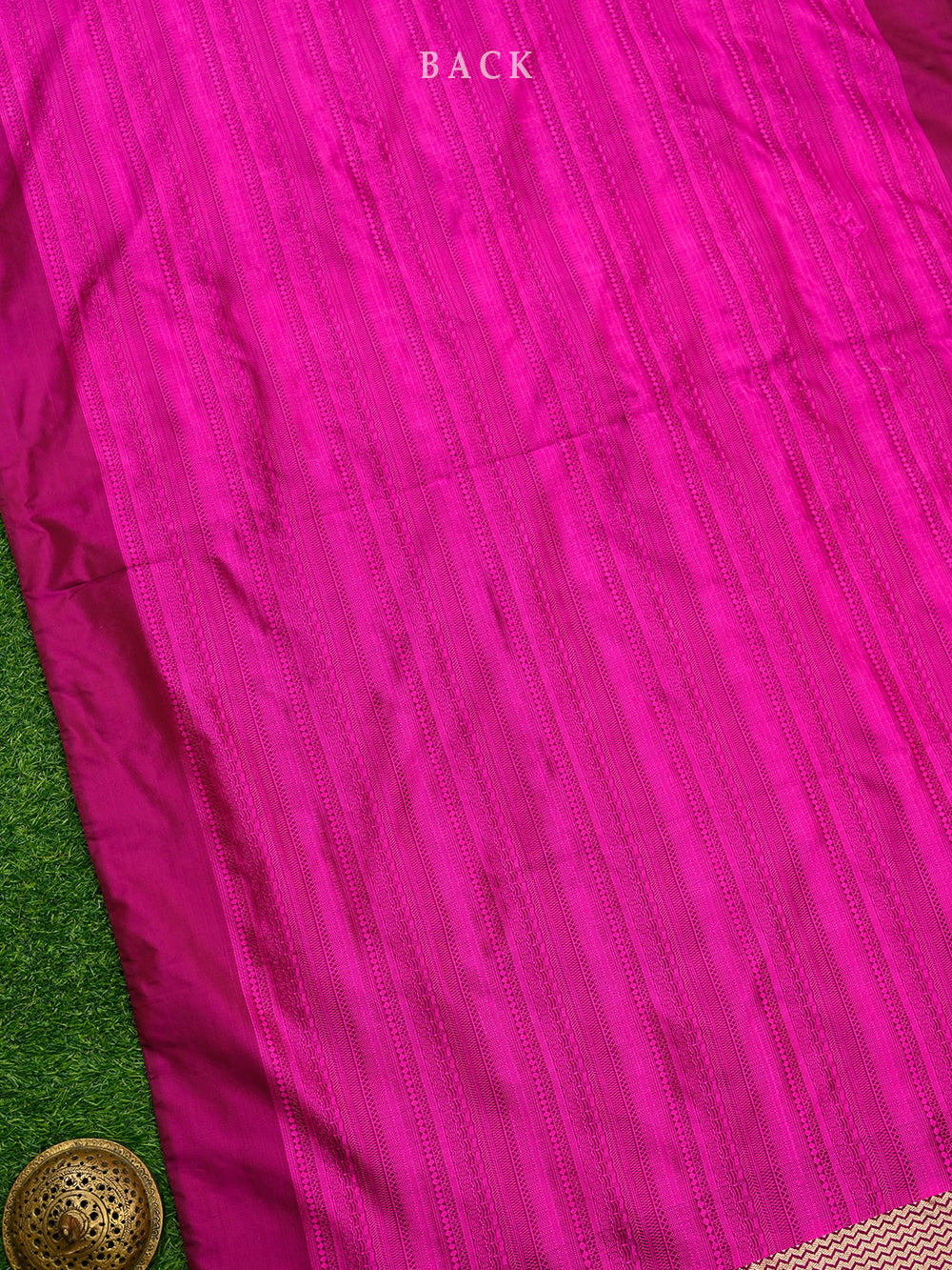 Magenta Booti Tanchoi Silk Handloom Banarasi Suit