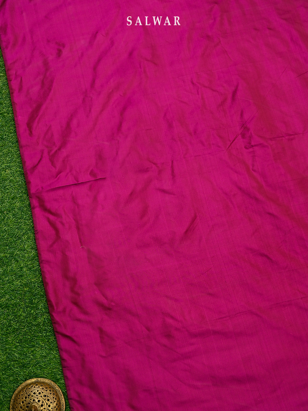 Magenta Booti Tanchoi Silk Handloom Banarasi Suit