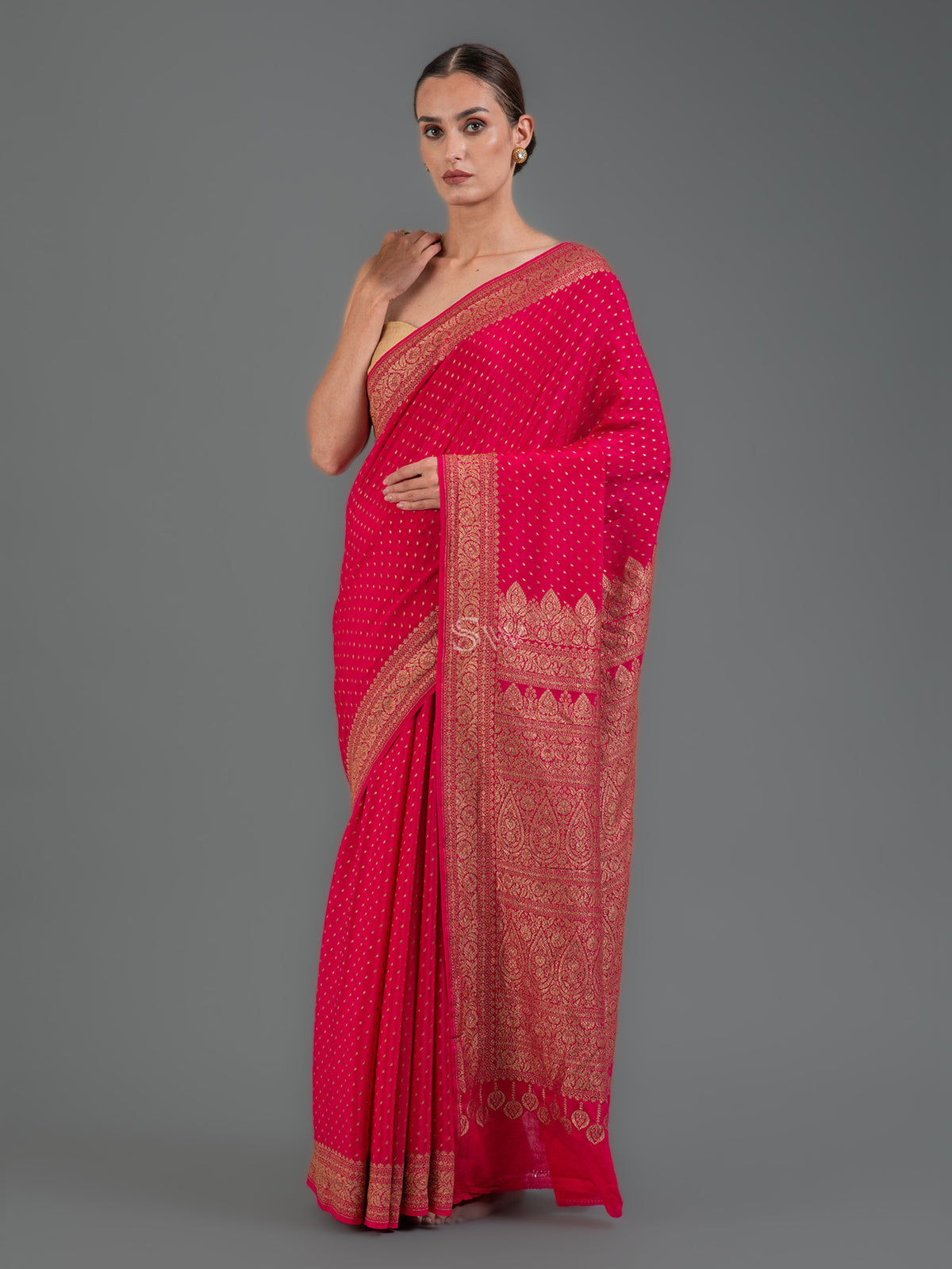 Magenta Booti Crepe Silk Handloom Banarasi Saree - Sacred Weaves