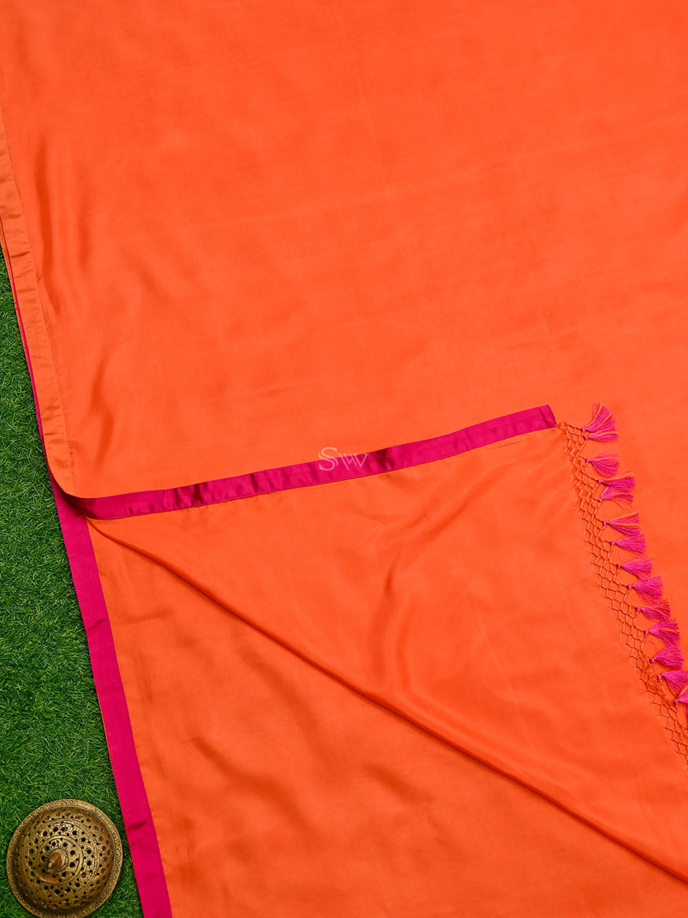 Dark Orange Plain Silk Handloom Saree - Sacred Weaves