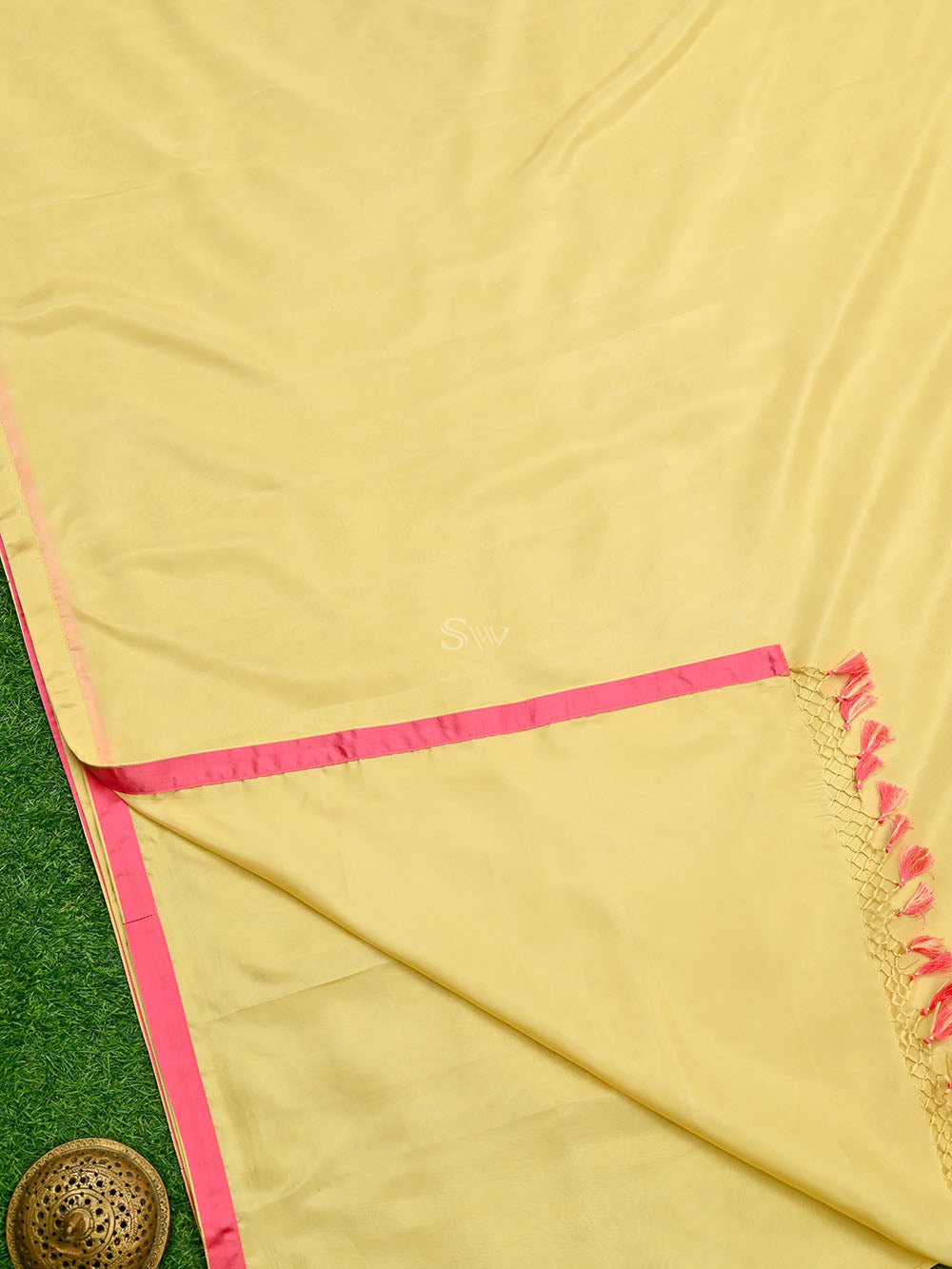 Pastel Yellow Plain Silk Handloom Saree - Sacred Weaves