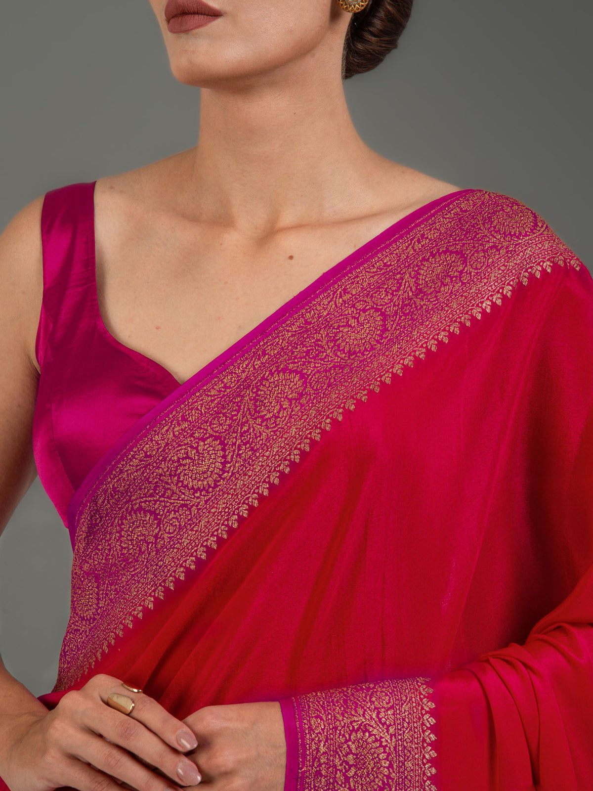 Red Plain Crepe Silk Handloom Banarasi Saree