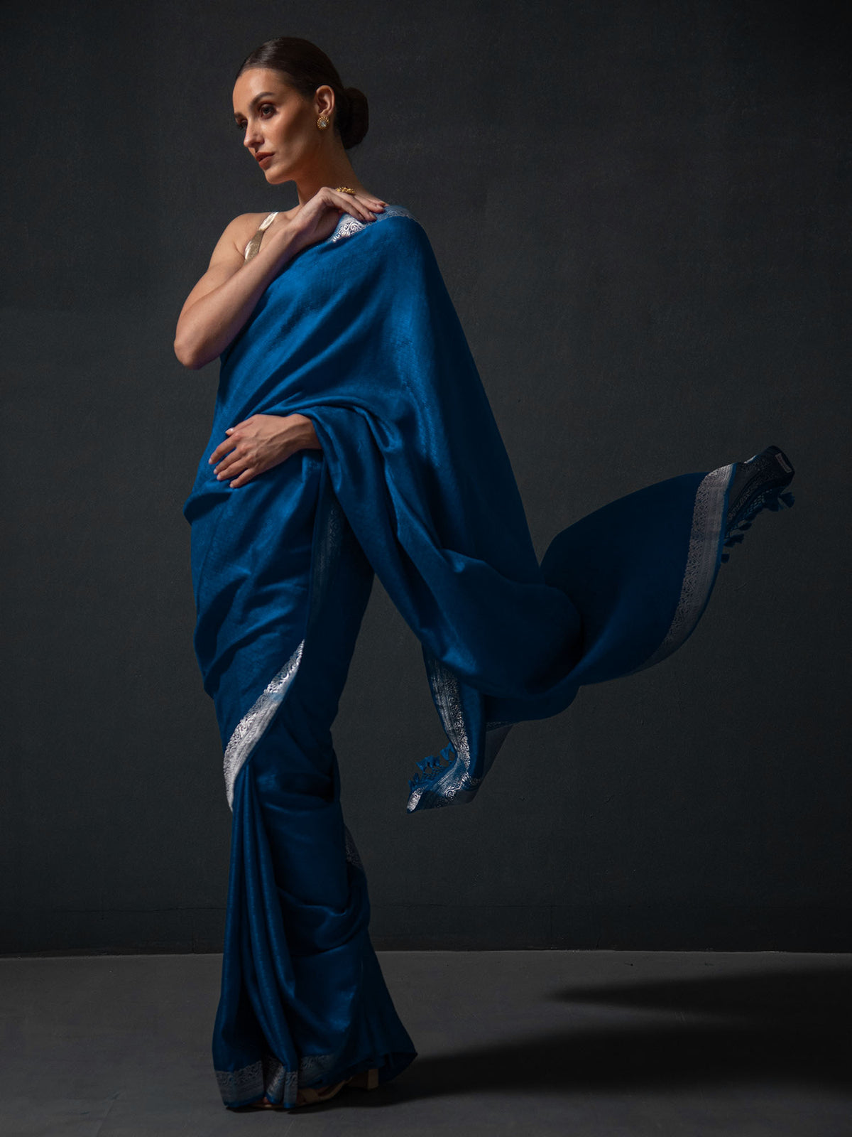 Midnight Blue Satin Tanchoi Handloom Banarasi Saree