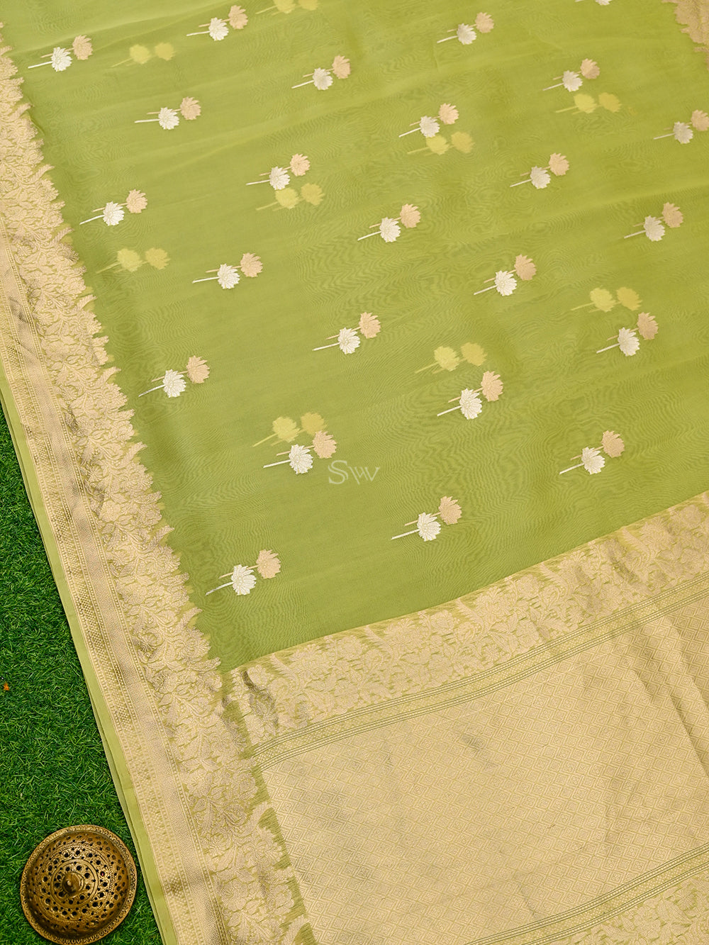 Lime Green Booti Organza Handloom Banarasi Saree - Sacred Weaves