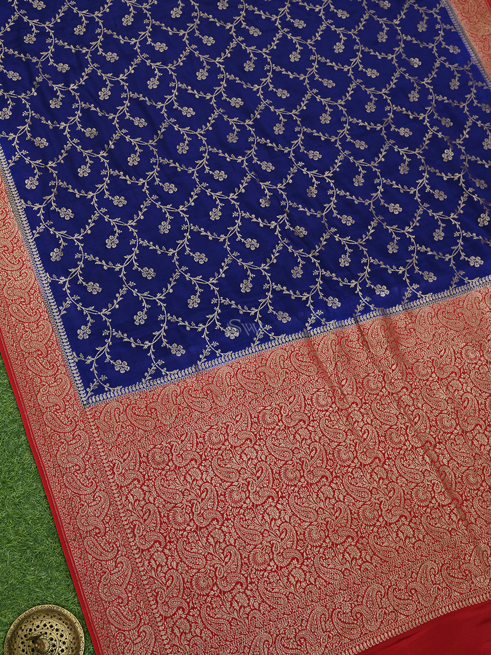 Blue Jaal Crepe Silk Handloom Banarasi Saree - Sacred Weaves