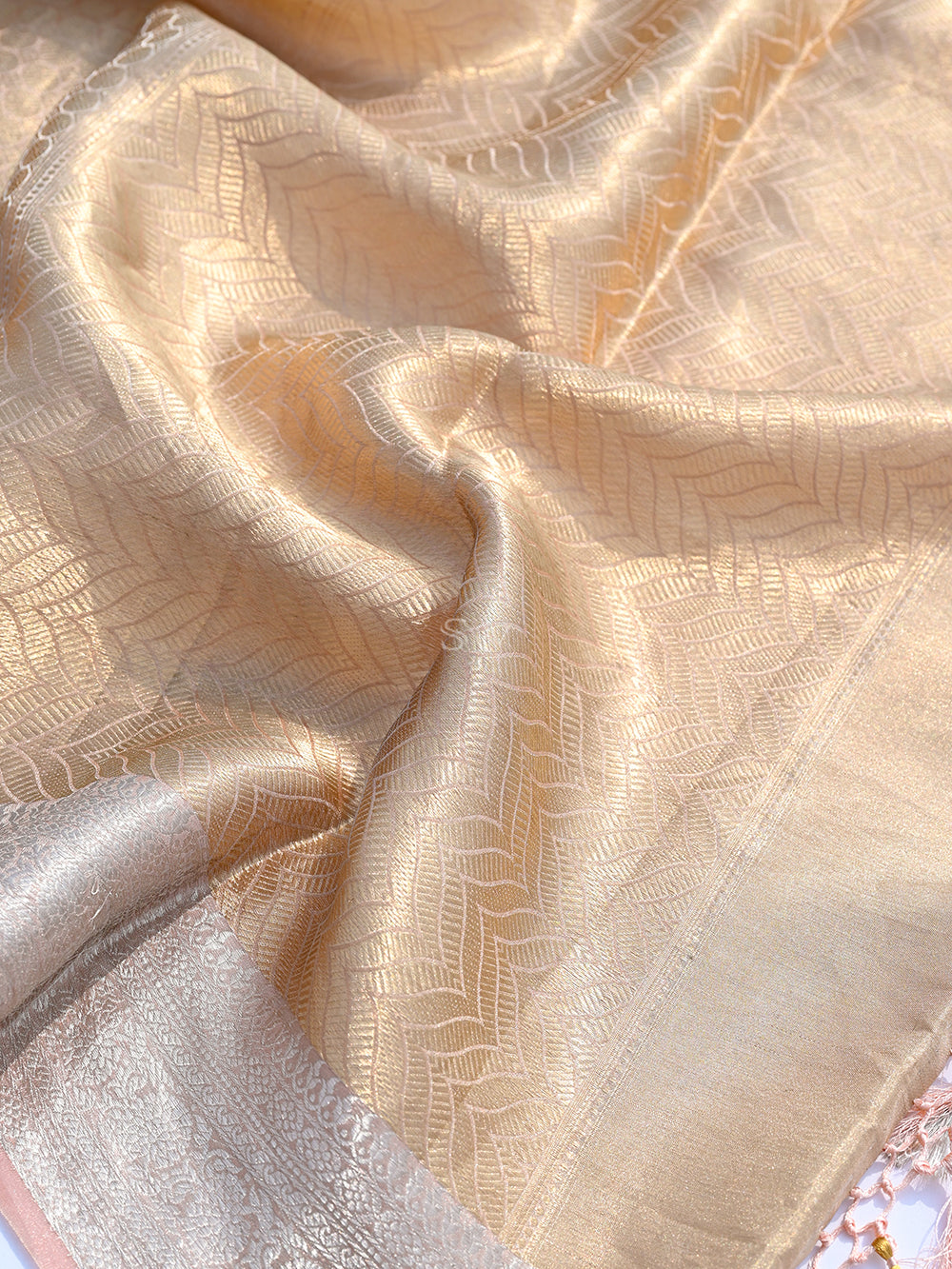 Pastel Peach Tissue Brocade Handloom Banarasi Saree