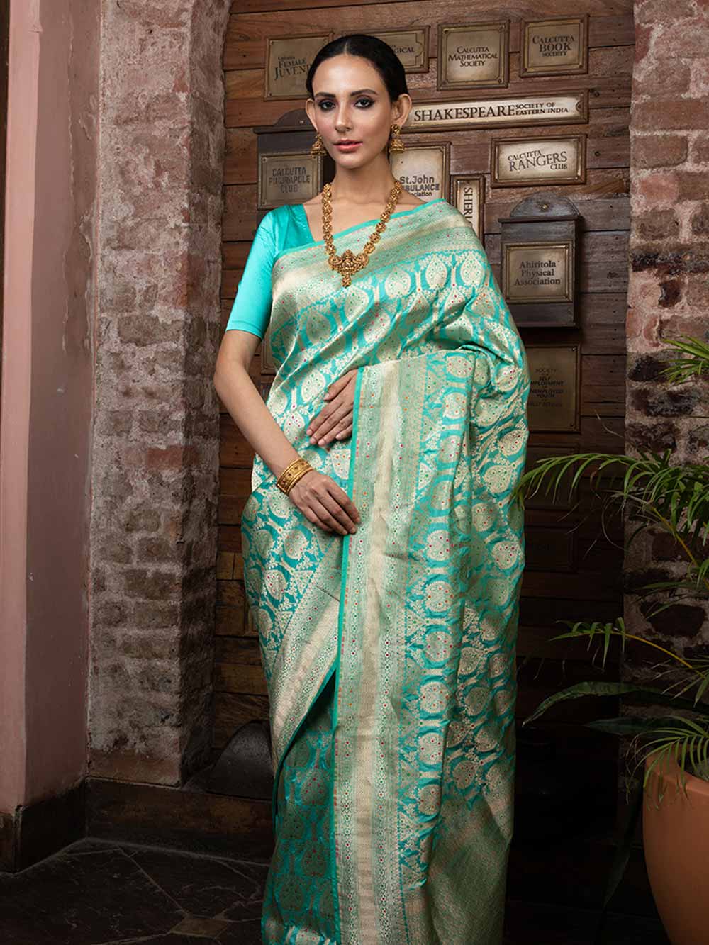 LIGHT GREEN and DARK GREEN FLORAL JAAL SILK Saree with BANARASI FANCY