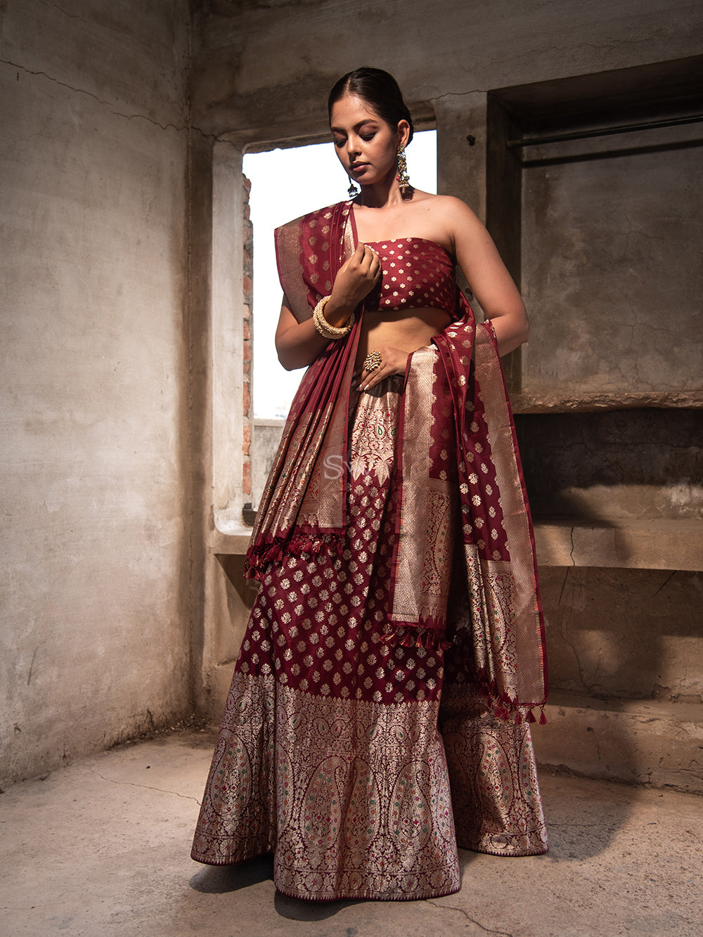 Buy Red Banarasi Silk Zari Work Umbrella Lehenga Choli With Double Dupatta  Festive Wear Online at Best Price | Cbazaar