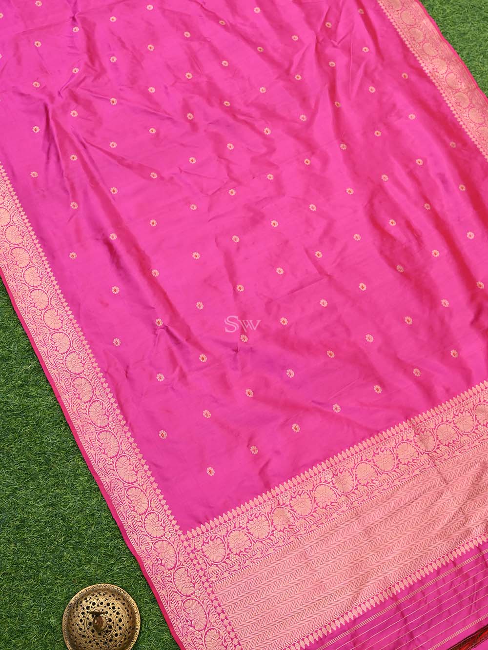 Magenta Katan Silk Handloom Banarasi Dupatta - Sacred Weaves